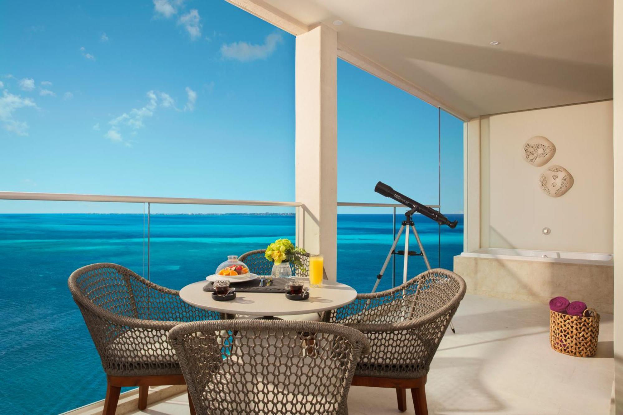 Xhale Club Master Suite Ocean Front King